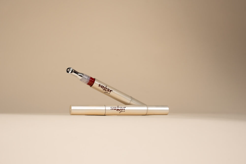 hyaluronic lip oil vitamin e & castor oil