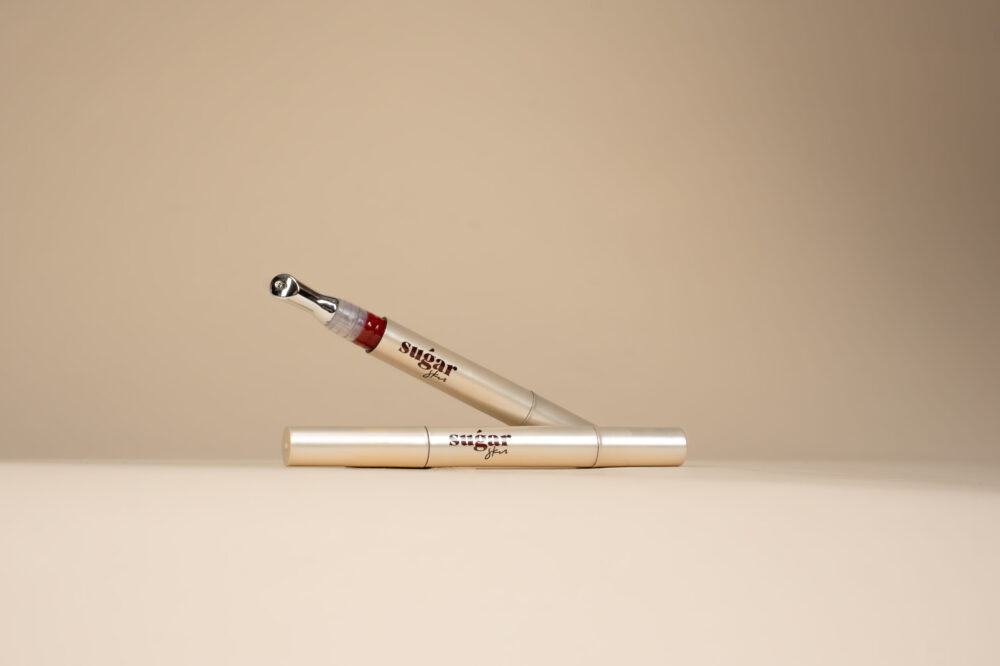hyaluronic lip oil vitamin e & castor oil